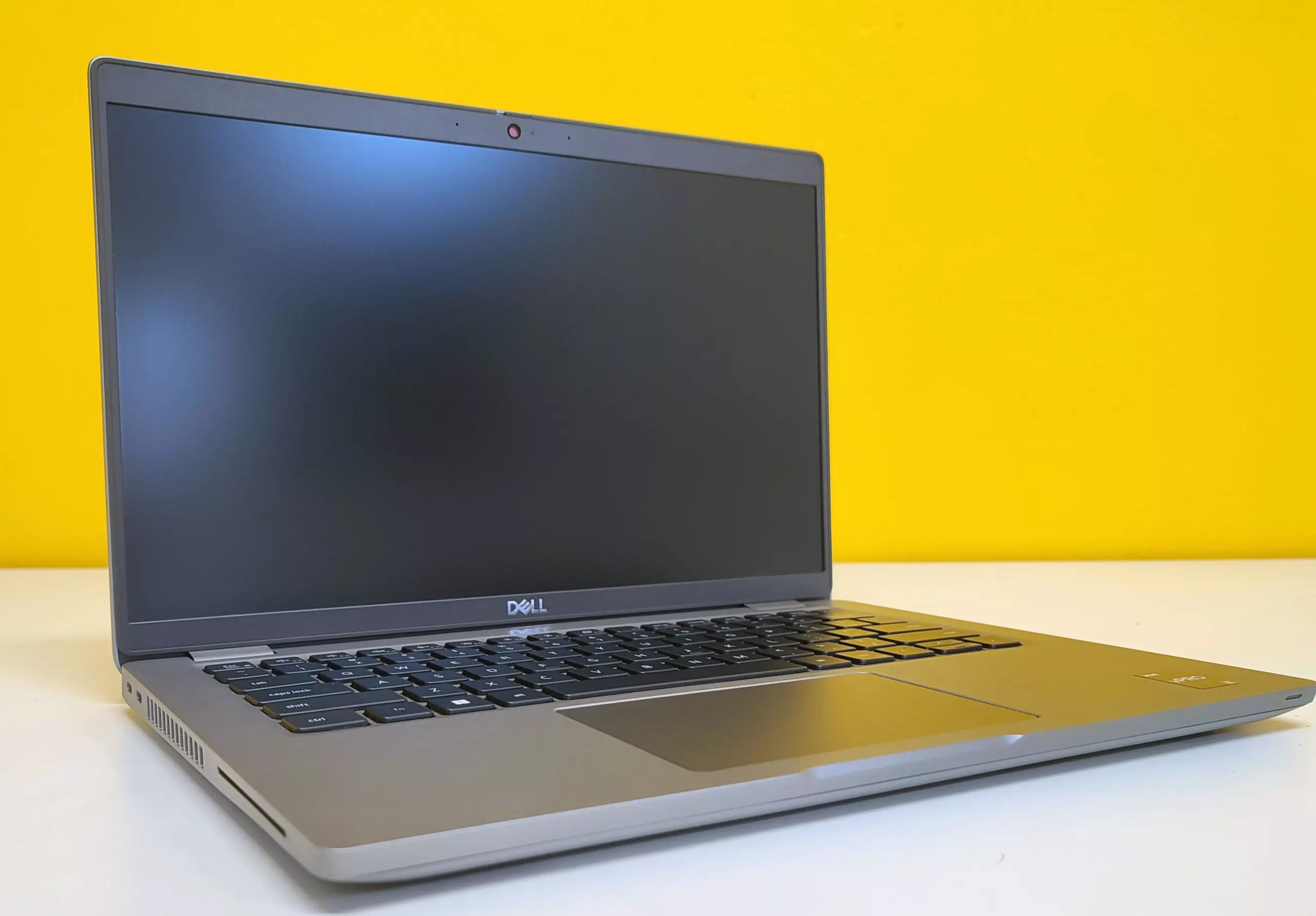 Dell Latitude 5430 generalüberholtes Notebook 14″ FullHD | Intel Core i7-1255U | RAM 16GB | SSD 512GB | WiFi Bluetooth HDMI USB Typ-C Windows 11 Pro US-Tastatur Dell Latitude 5430 generalüberholtes Notebook 14″ FullHD | Intel Core i7-1255U | RAM 16GB | SSD 512GB | WiFi Bluetooth HDMI USB Typ-C Windows 11 Pro US-Tastatur